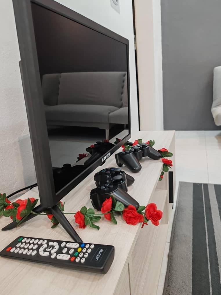 Rumah liburan Johor Jaya -- Ktv & Swimming Pool & Mahjong #5br2b 15pax Johor Bahru
