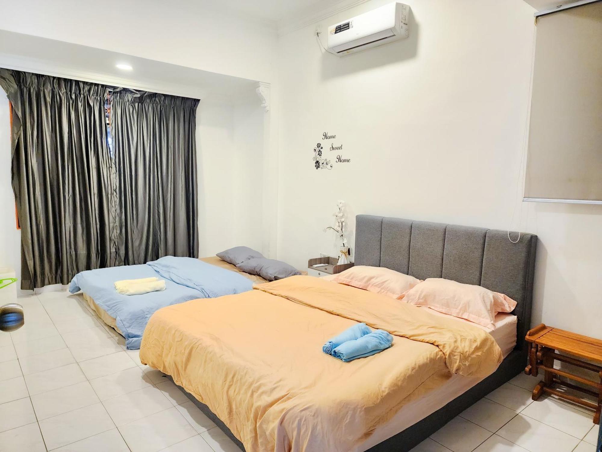 Johor Jaya -- Ktv & Swimming Pool & Mahjong #5br2b 15pax Rumah liburan